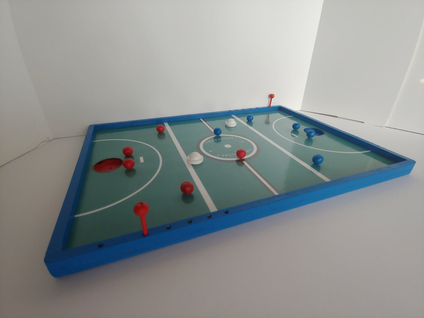 KAM's World Penny Field Hockey Board Game